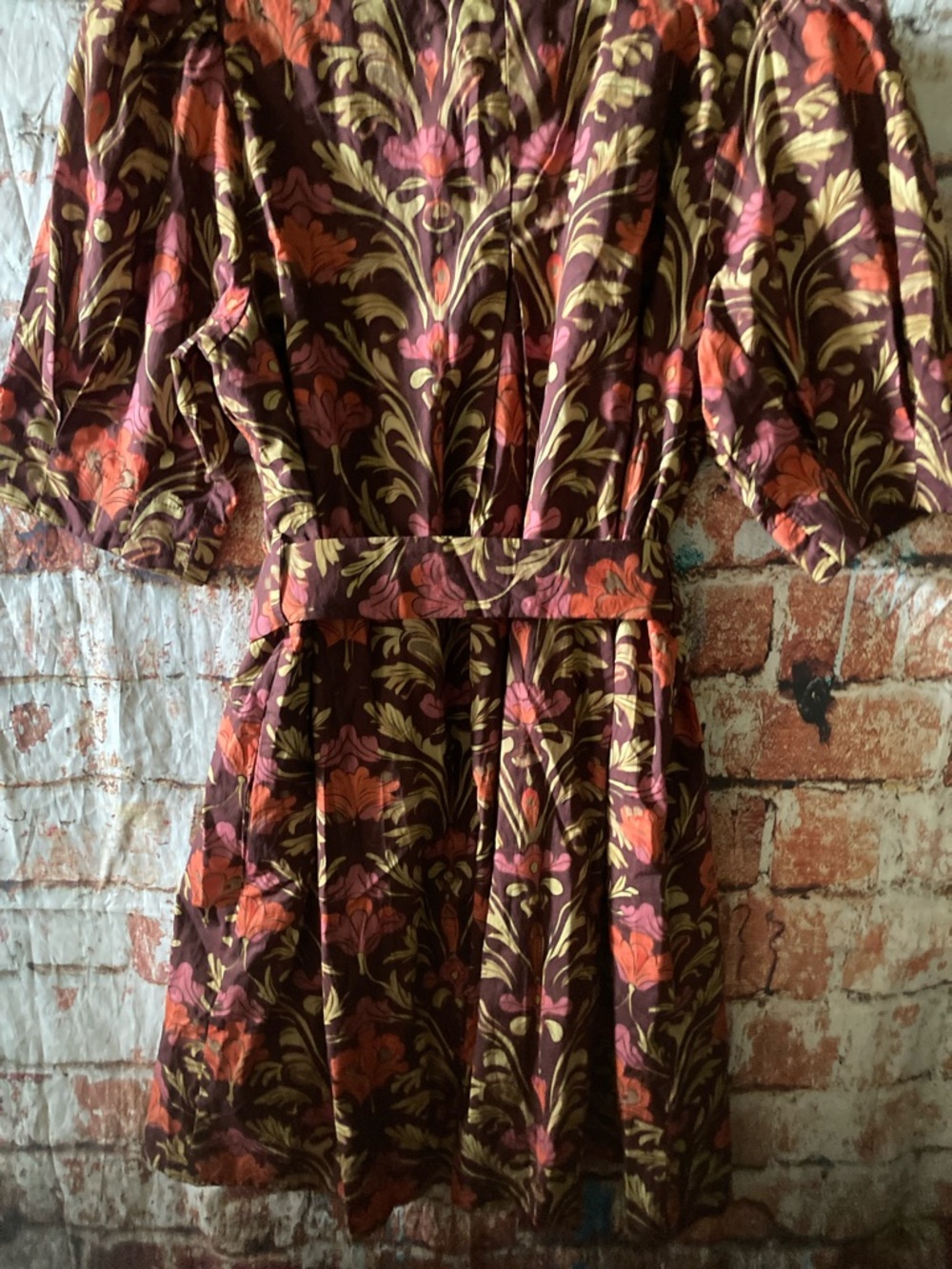 entro Floral Puff-Sleeve Mini Dress in Burgundy and Pink - Picture 11 of 13